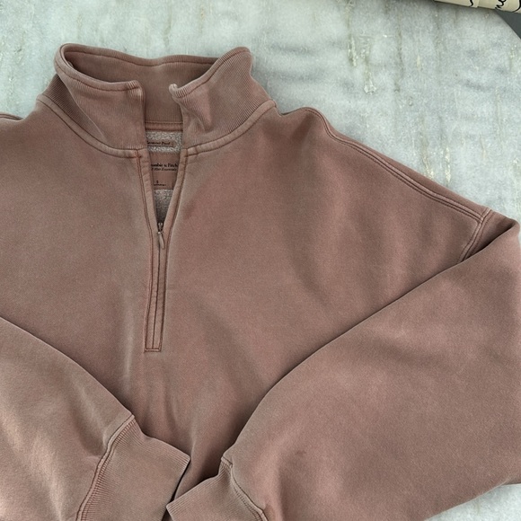 Abercrombie Sunday Essential Half Zip Sweatshirt in Biege - Picture 6 of 7